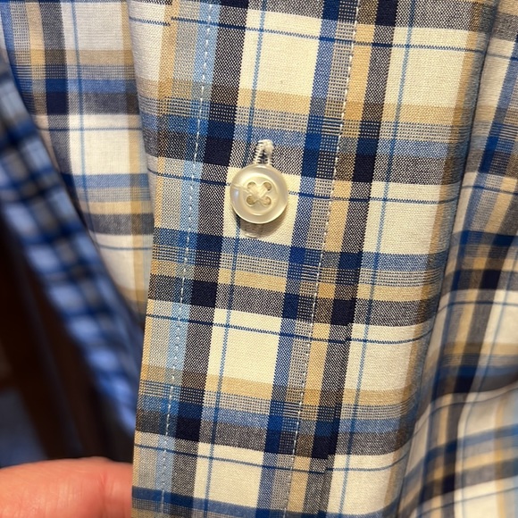 NWOT Jos. A. Bank Button Down Short Sleeve Dress Shirt - Picture 4 of 5